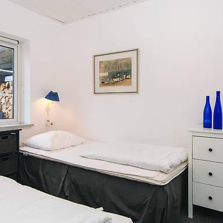 Seaside Fun Retreat-by Traum