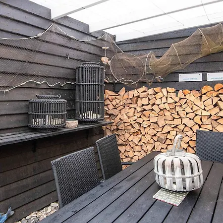 Seaside Fun Retreat-by Traum Lemvig