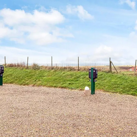 Seaside Fun Retreat-by Traum